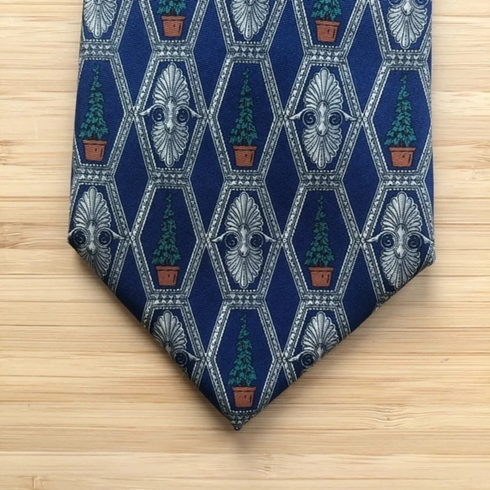 Dunhill Silk Tie In Navy/Tan With Unique Pattern